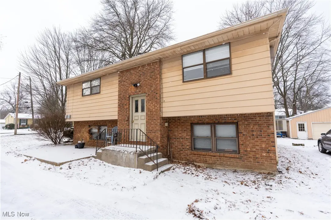 3908/3910 Frederick Street, Youngstown, OH 44515 - Image #1