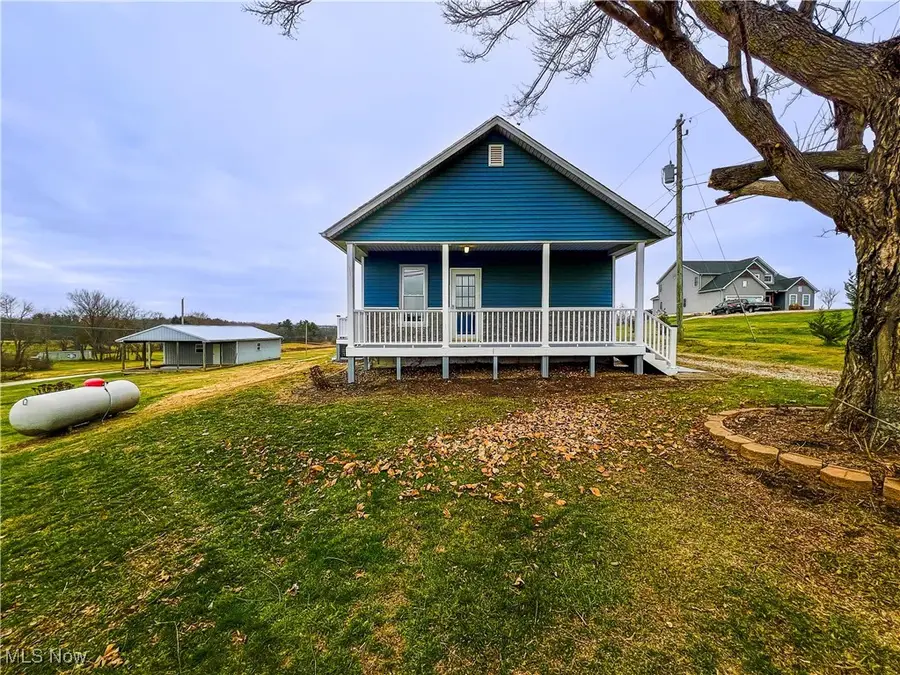 3895 Adamsville Road, Zanesville, OH 43701 - Image #2