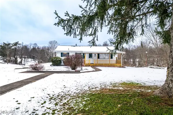 1329 Oak Grove Road, Waverly, WV 26134