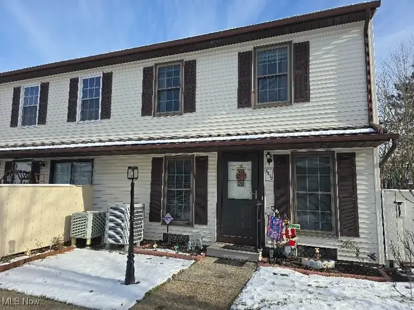 6572 Liberty Bell Drive #23C, Brook Park, OH 44142