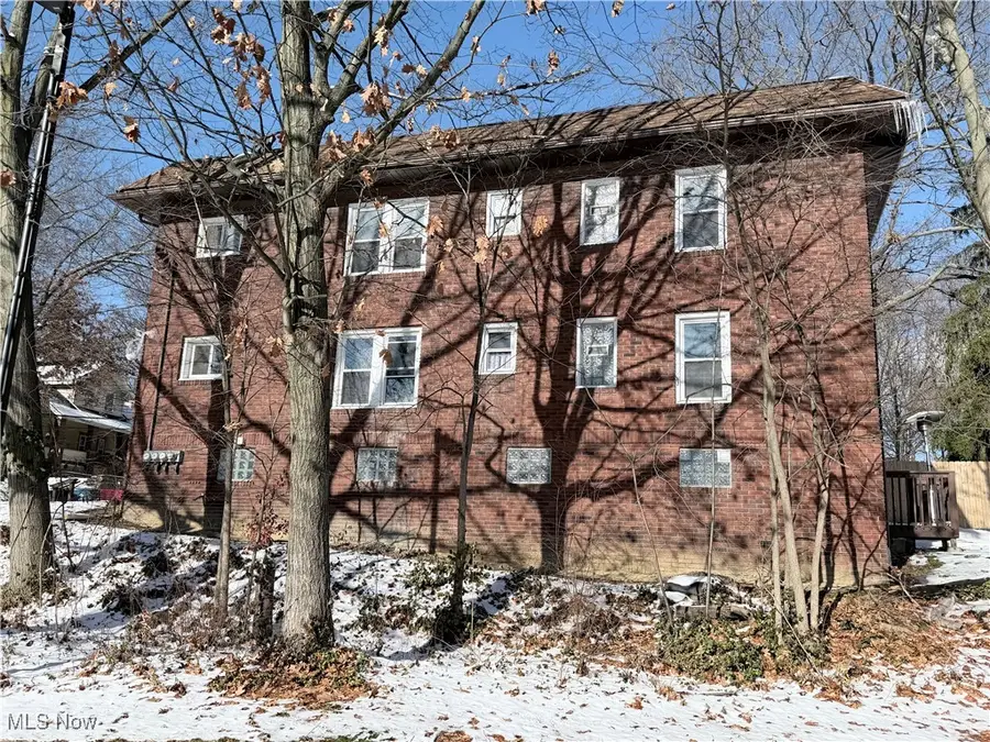 2189 15th Sw Street, Akron, OH 44314 - Image #3