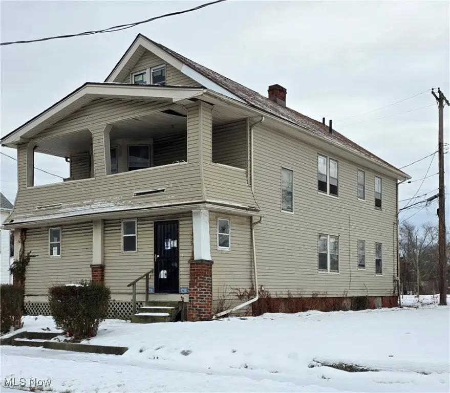 1216 Lakefront Avenue, East Cleveland, OH 44108 - Image #2