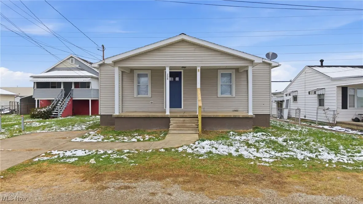 206 Edgelawn Street, Parkersburg, WV 26101 - Image #1