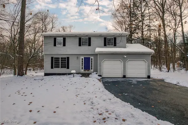 9201 Old Meadow Drive, Chagrin Falls, OH 44023