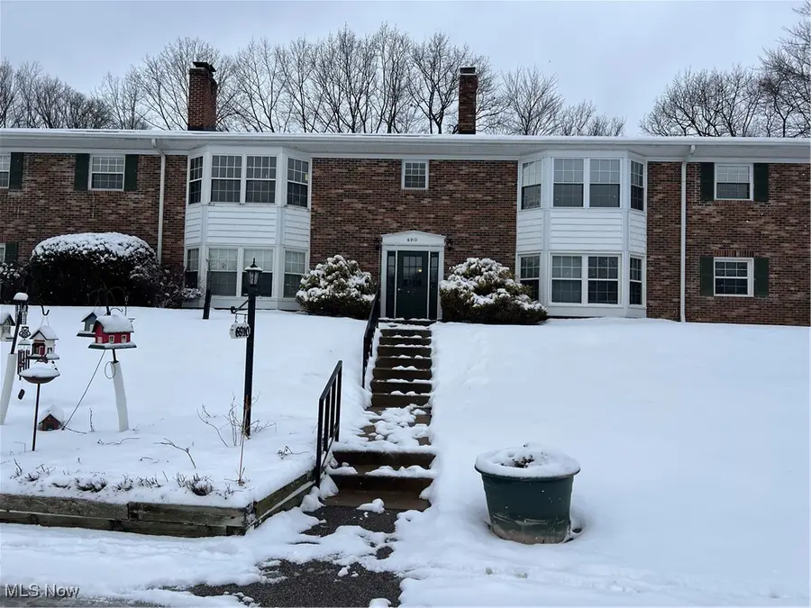 6910 Carriage Hill Drive #104, Brecksville, OH 44141 - Image #2