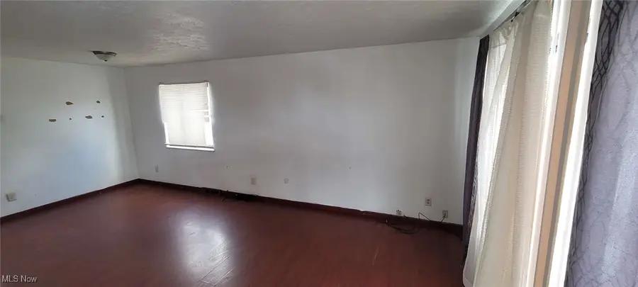 19113 Watercrest Avenue, Maple Heights, OH 44137 - Image #3