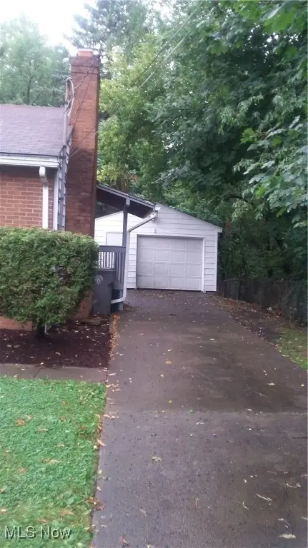 73 S Hartford Avenue, Youngstown, OH 44509 - Image #2