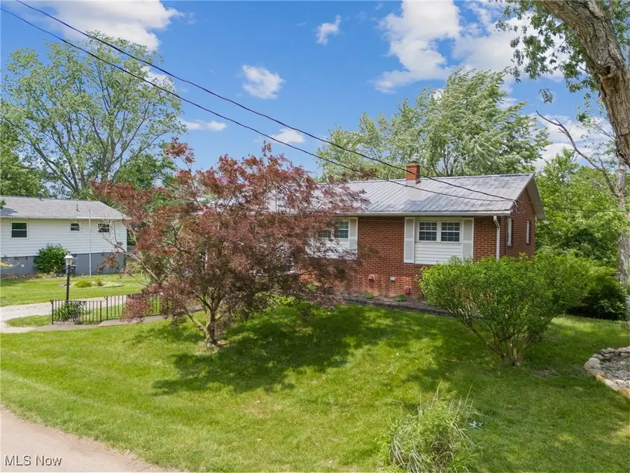 1701 42nd Nw Street, Canton, OH 44709 - Image #3