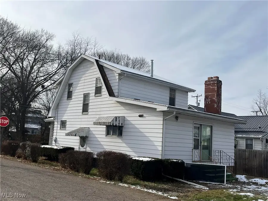 431 Cedar Nw Lane, New Philadelphia, OH 44663 - Image #2