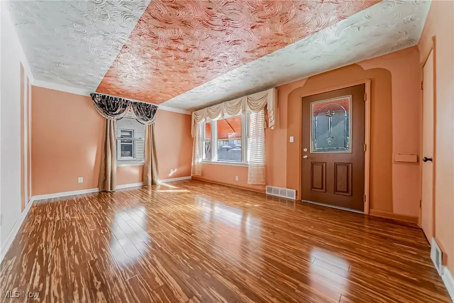 15722 Lydian Avenue, Cleveland, OH 44111 - Image #3