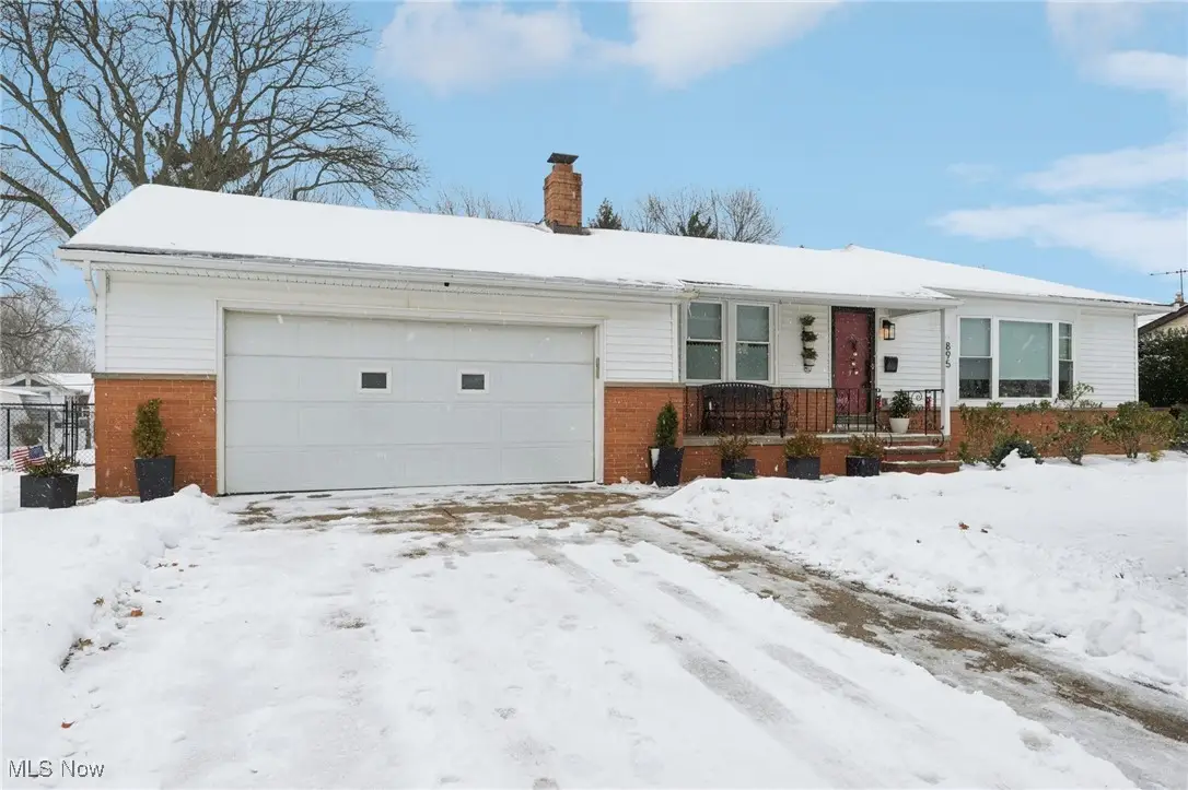 895 Cranbrook Drive, Highland Heights, OH 44143 - Image #1