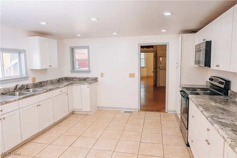 11 Sherman Street, Dennison, OH 44621 - Image #2