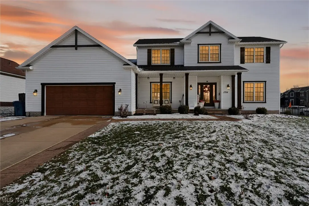 1705 Cornerstone Sw Street, Hartville, OH 44632 - Image #1