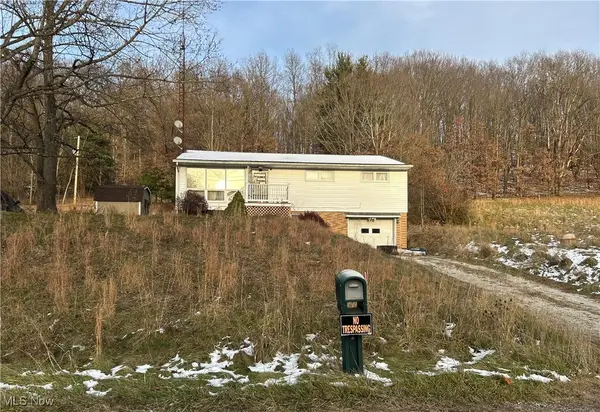 2575 Joyce Hill Sw Road, New Philadelphia, OH 44663