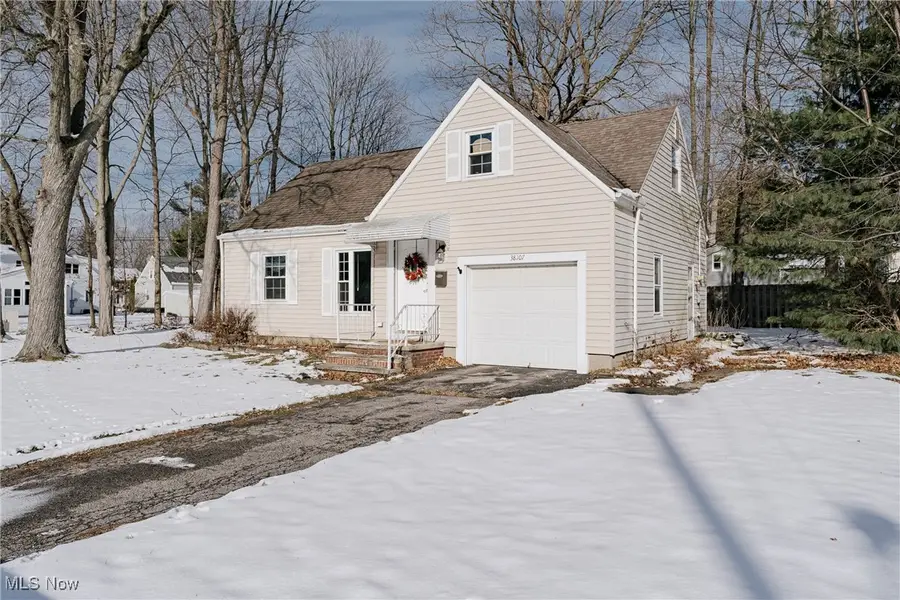 38107 Hastings Avenue, Willoughby, OH 44094 - Image #2