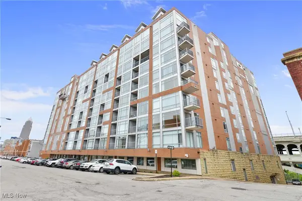 2222 Detroit Avenue #717, Cleveland, OH 44113