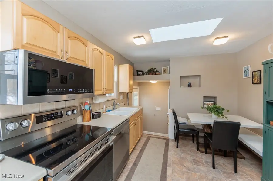 7702 W Pleasant Valley Road, Parma, OH 44130 - Image #3