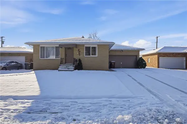 3255 Woodlawn Drive, Parma, OH 44134