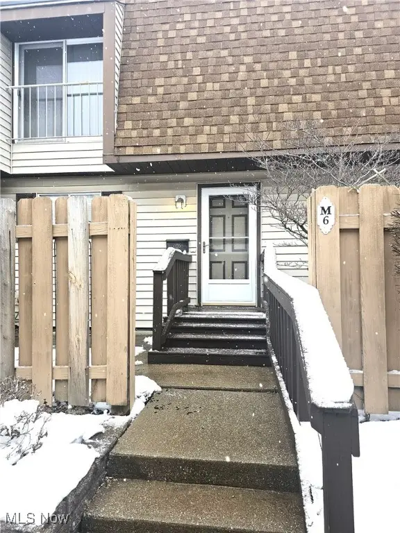 6466 Concord Drive #M6, Parma, OH 44134 - Image #1