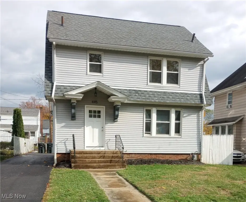 445 Beechwood Drive, Akron, OH 44320 - Image #1