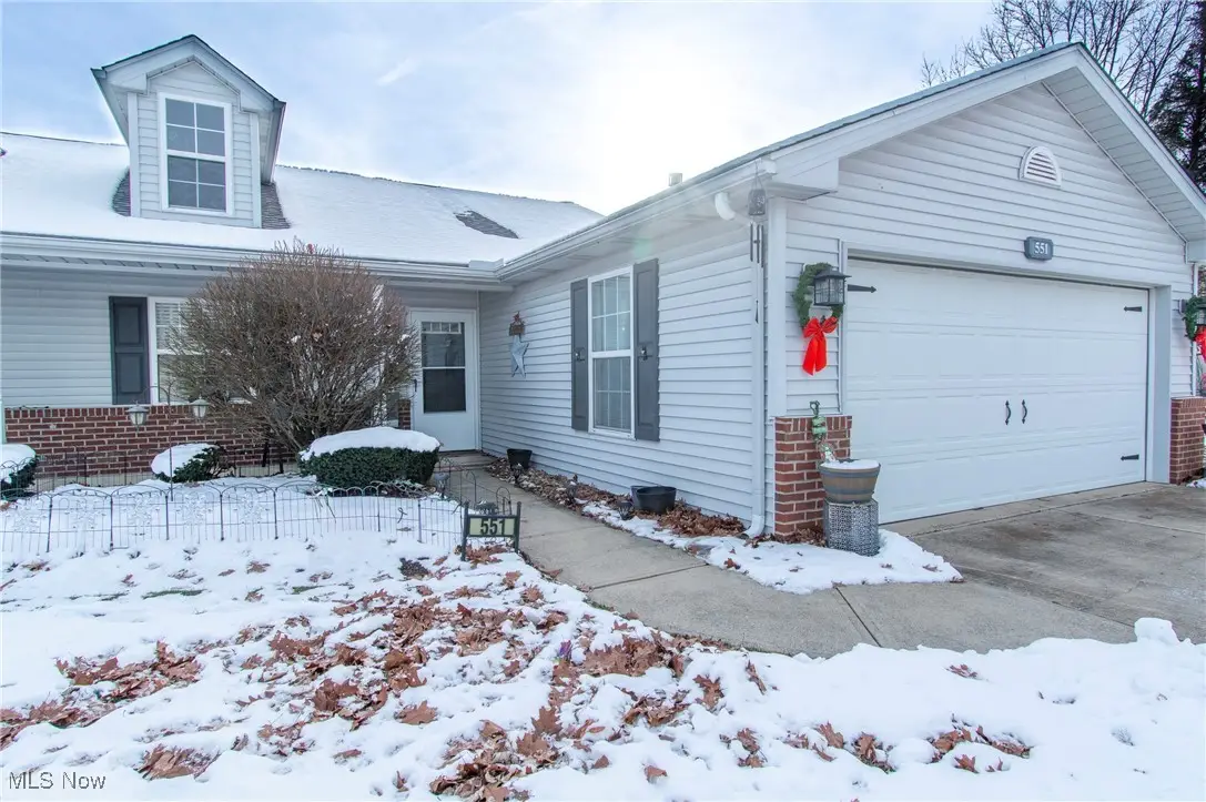 551 Heather Woods Drive Drive, Elyria, OH 44035 - Image #1