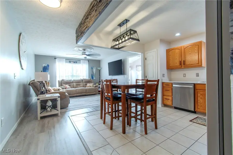 551 Heather Woods Drive Drive, Elyria, OH 44035 - Image #2