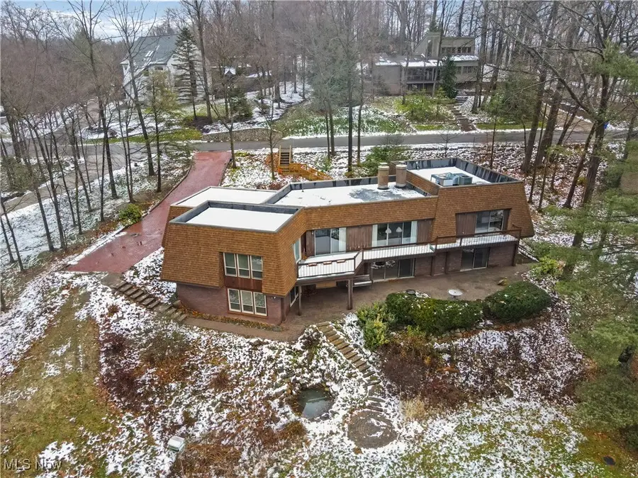 1376 Mockingbird Drive, Kent, OH 44240 - Image #2