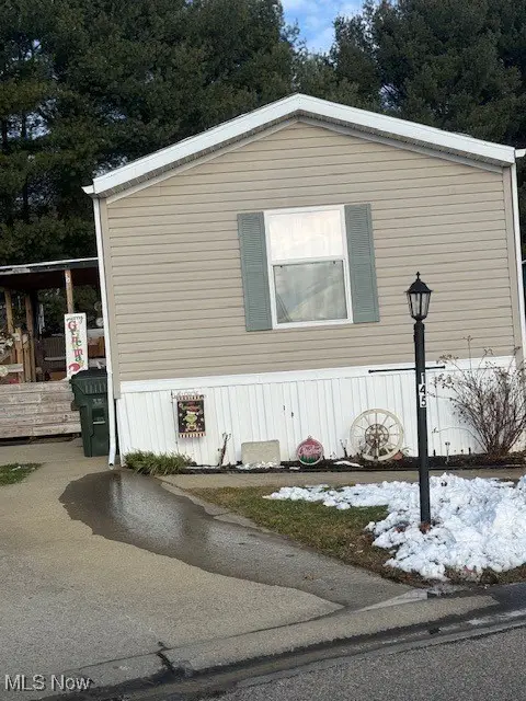 145 Rains Circle, Zanesville, OH 43701