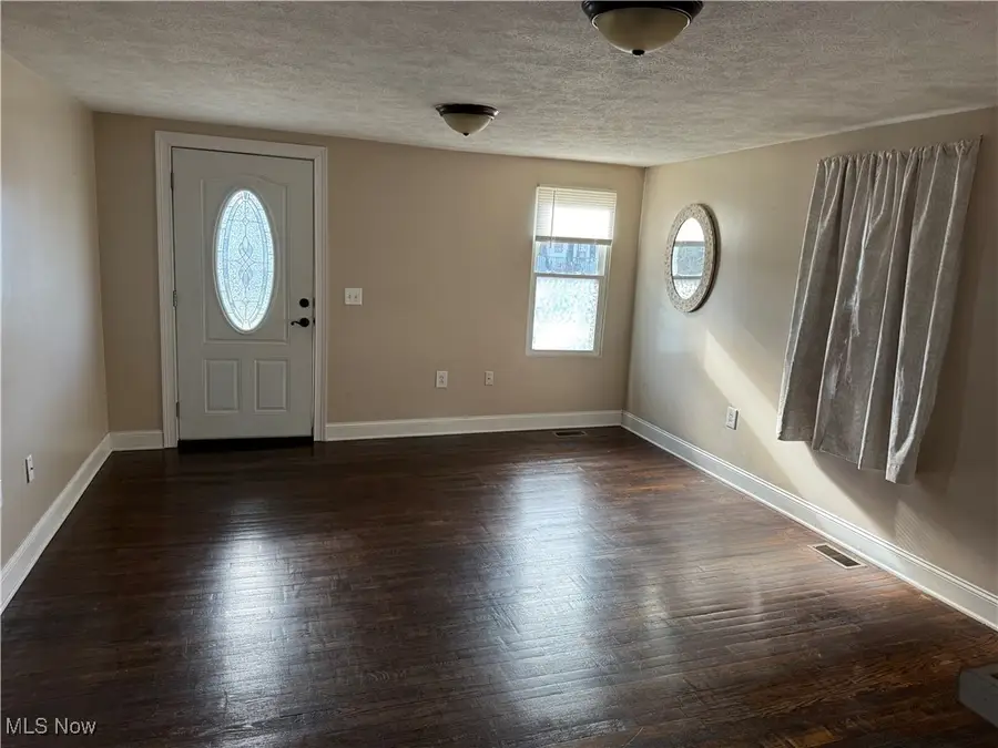 611 19th Street, Vienna, WV 26105 - Image #2