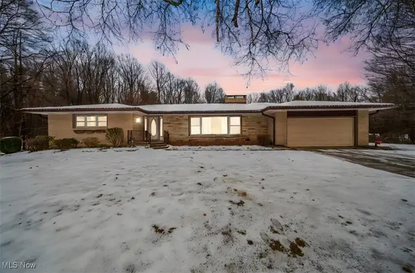 3832 Lake Road, Conneaut, OH 44030