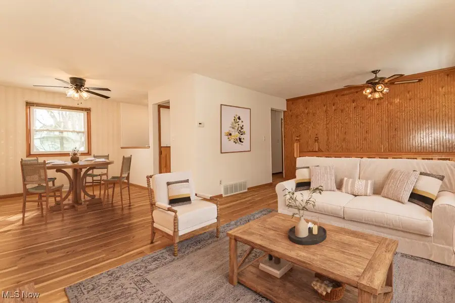 36548 Lakehurst Drive, Eastlake, OH 44095 - Image #2