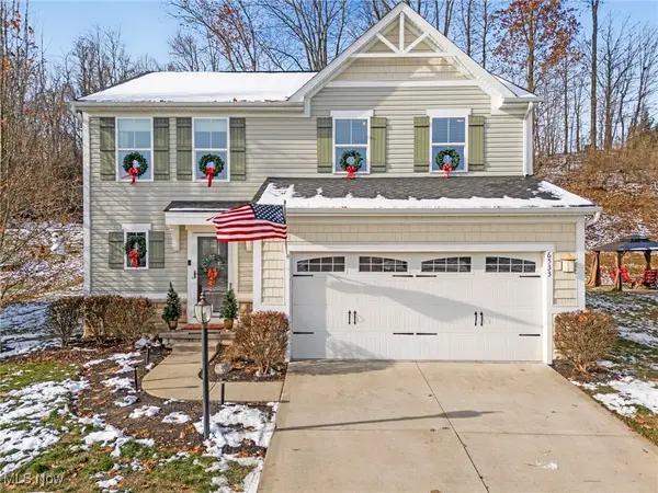 6533 Pine Bluff Ne Avenue, Canton, OH 44721