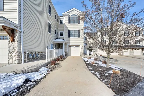 5239 Lake W Road #305, Ashtabula, OH 44004