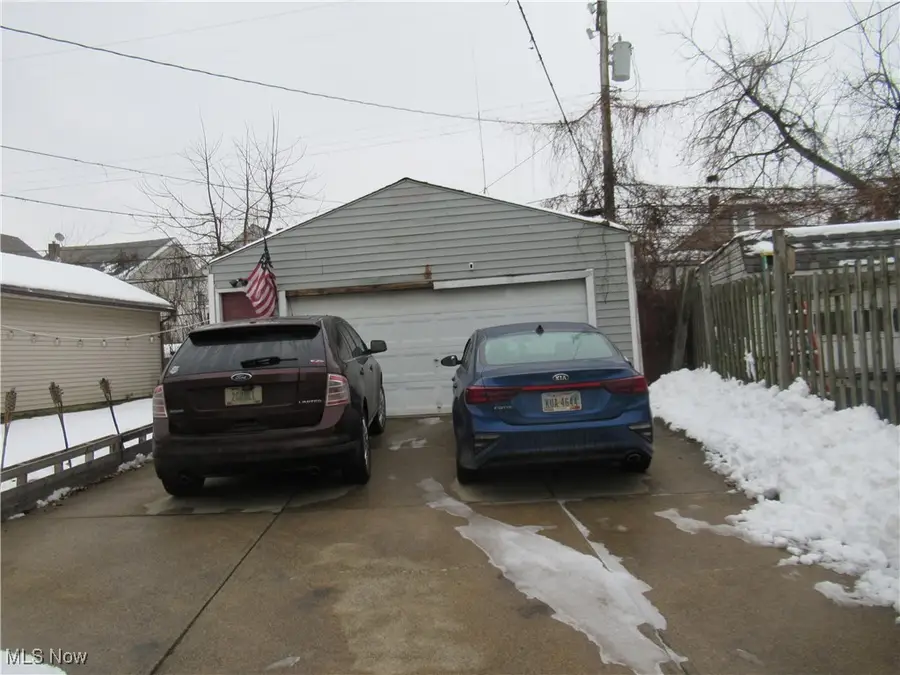 4927 E 84 Street, Garfield Heights, OH 44125 - Image #3