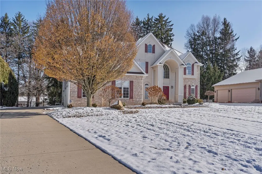 4777 N Aspen Court, Canfield, OH 44406 - Image #1