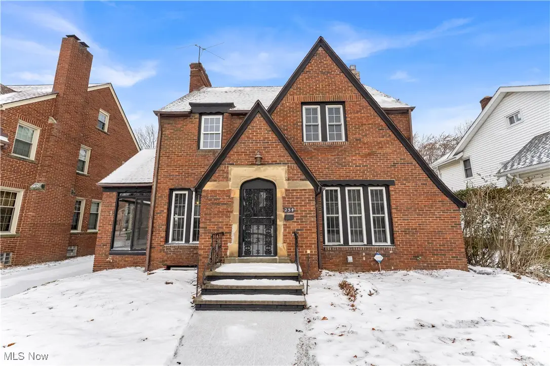 254 E 214th Street, Euclid, OH 44123 - Image #1
