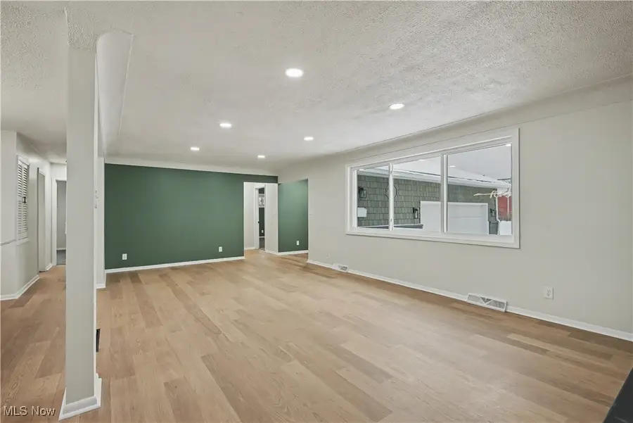 24600 Picone Lane, Bedford Heights, OH 44146 - Image #2