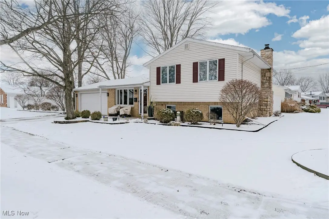 718 Hartford Drive, Elyria, OH 44035 - Image #1