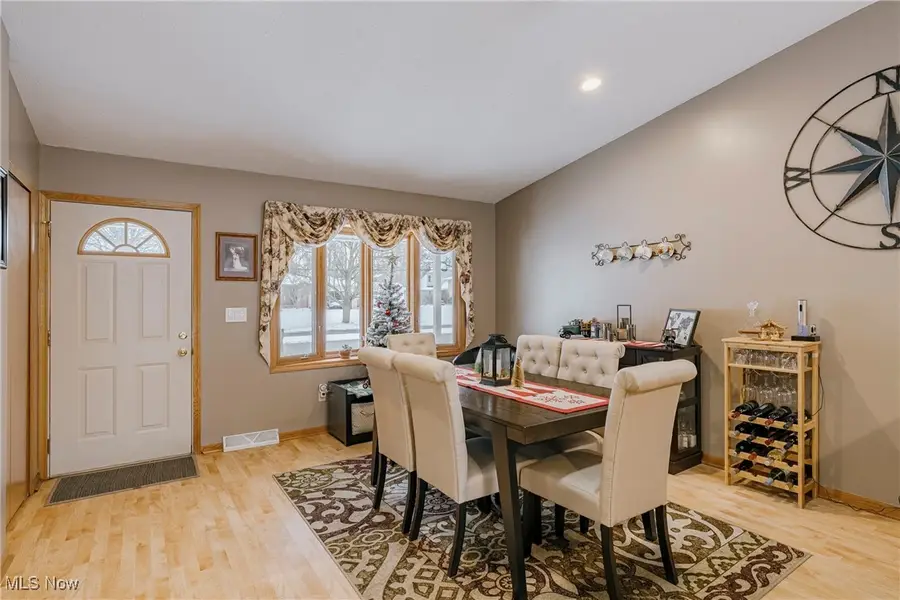 718 Hartford Drive, Elyria, OH 44035 - Image #3