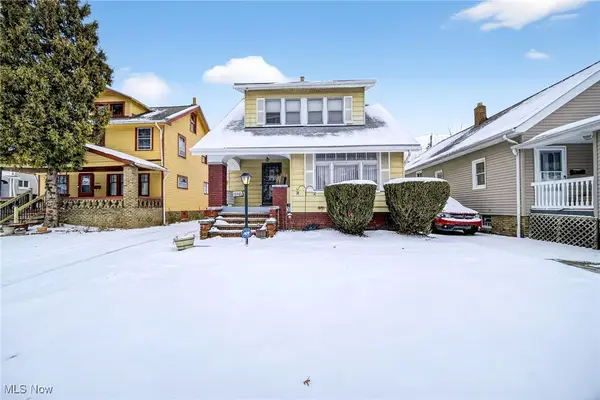 13405 Thornhurst Avenue, Garfield Heights, OH 44105