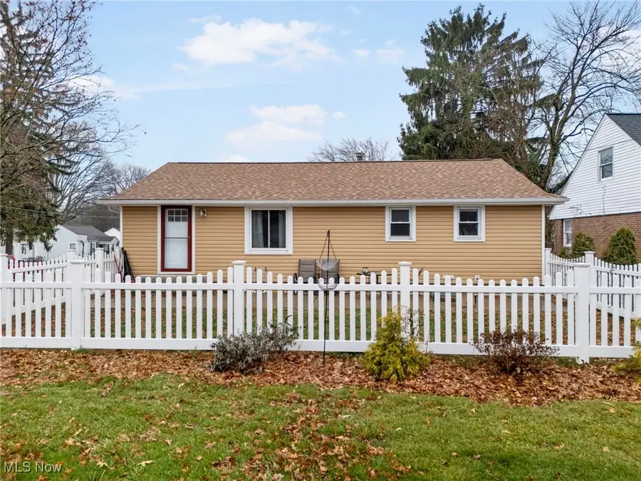 1202 37th Nw Street, Canton, OH 44709 - Image #2