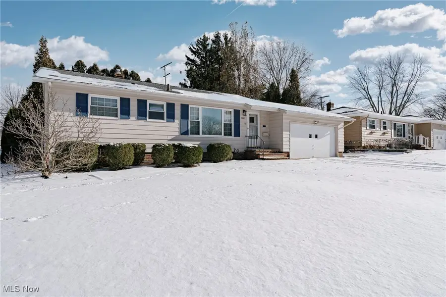 4005 W 213th Street, Fairview Park, OH 44126 - Image #2