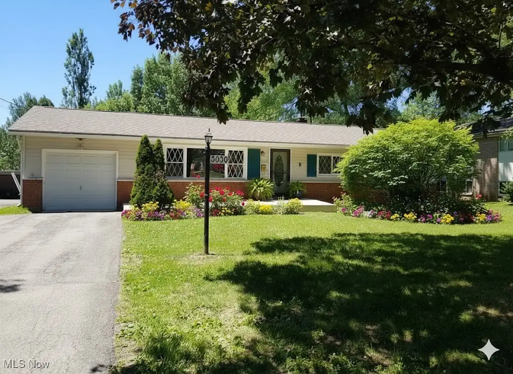 3030 Green Acres Drive, Youngstown, OH 44505 - Image #1