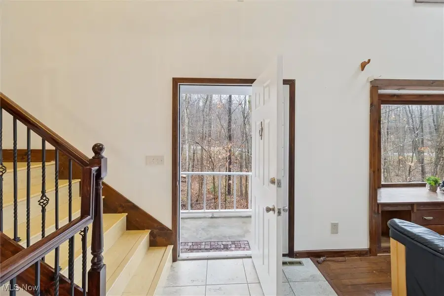 11211 Winding Brook Lane, Chesterland, OH 44026 - Image #2