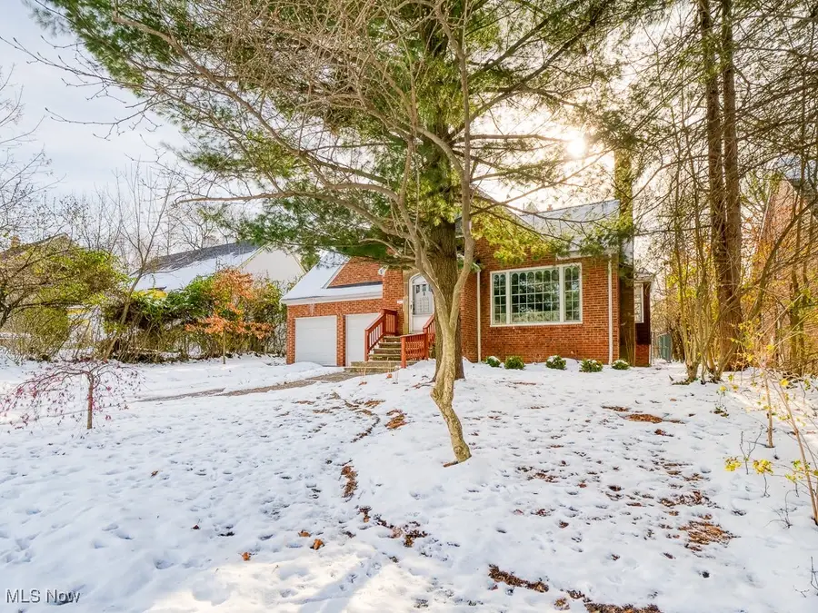 2616 Edgehill Road, Cleveland Heights, OH 44106 - Image #2