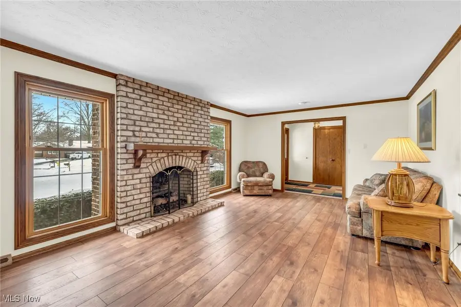 410 Breezewood Circle, Wadsworth, OH 44281 - Image #3