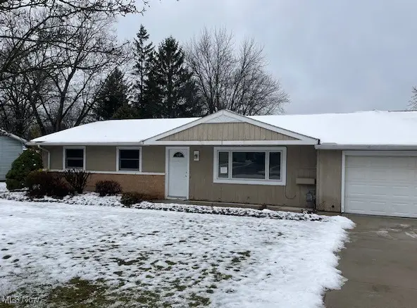 8768 Parkdale Drive, North Royalton, OH 44133 - Image #1