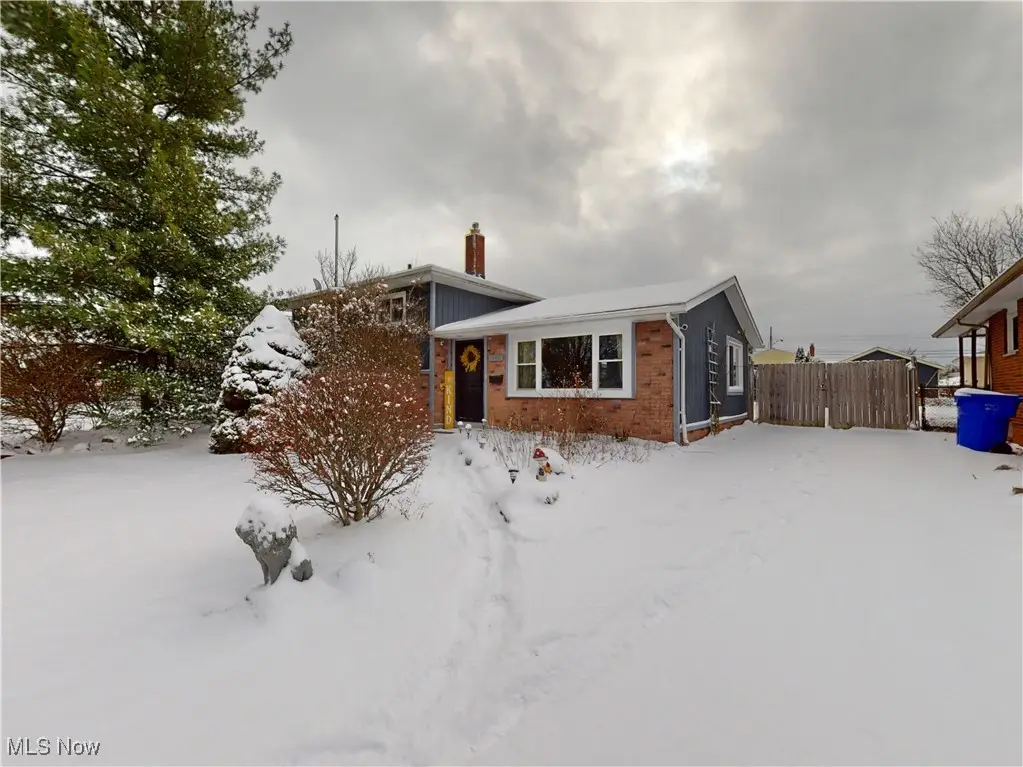 14801 Larkfield Drive, Brook Park, OH 44142 - Image #1