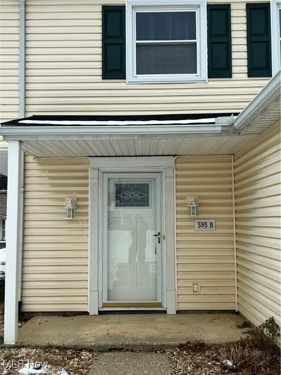 595 Canterbury Lane #B11, Medina, OH 44256 - Image #2