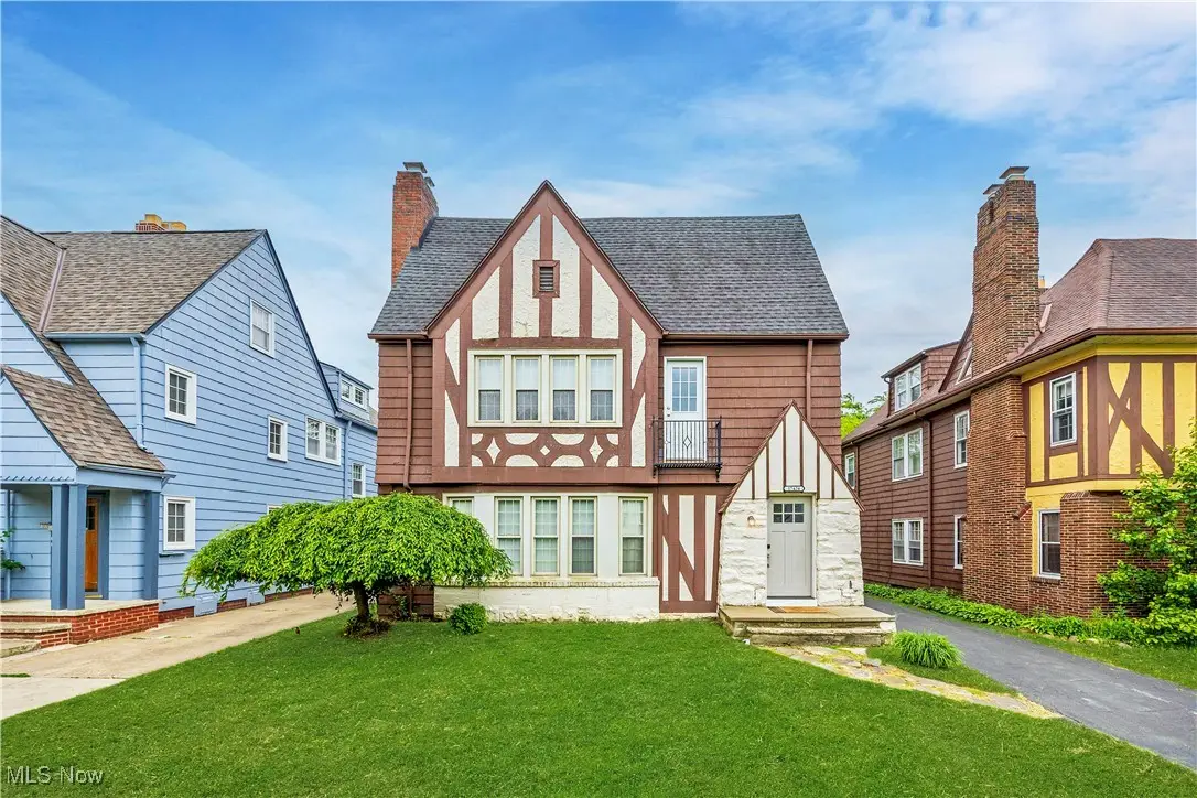 17424 Winslow Road, Shaker Heights, OH 44120 - Image #1